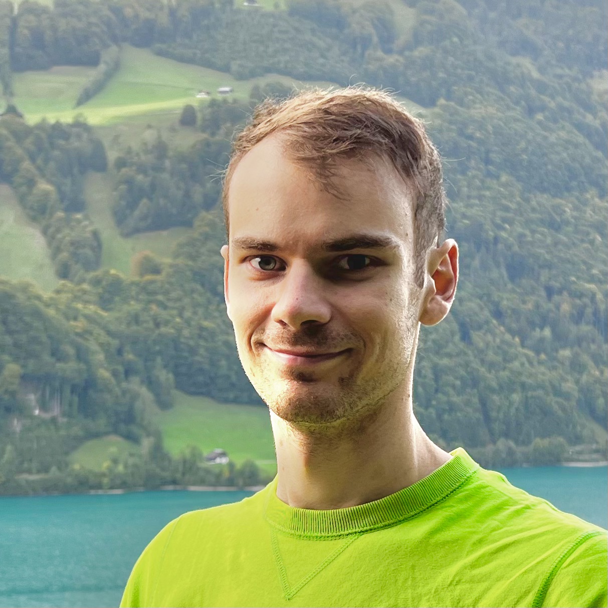 Portrait von Lukas Strobel